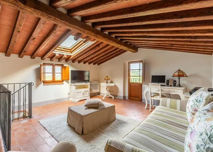 Francia Villa